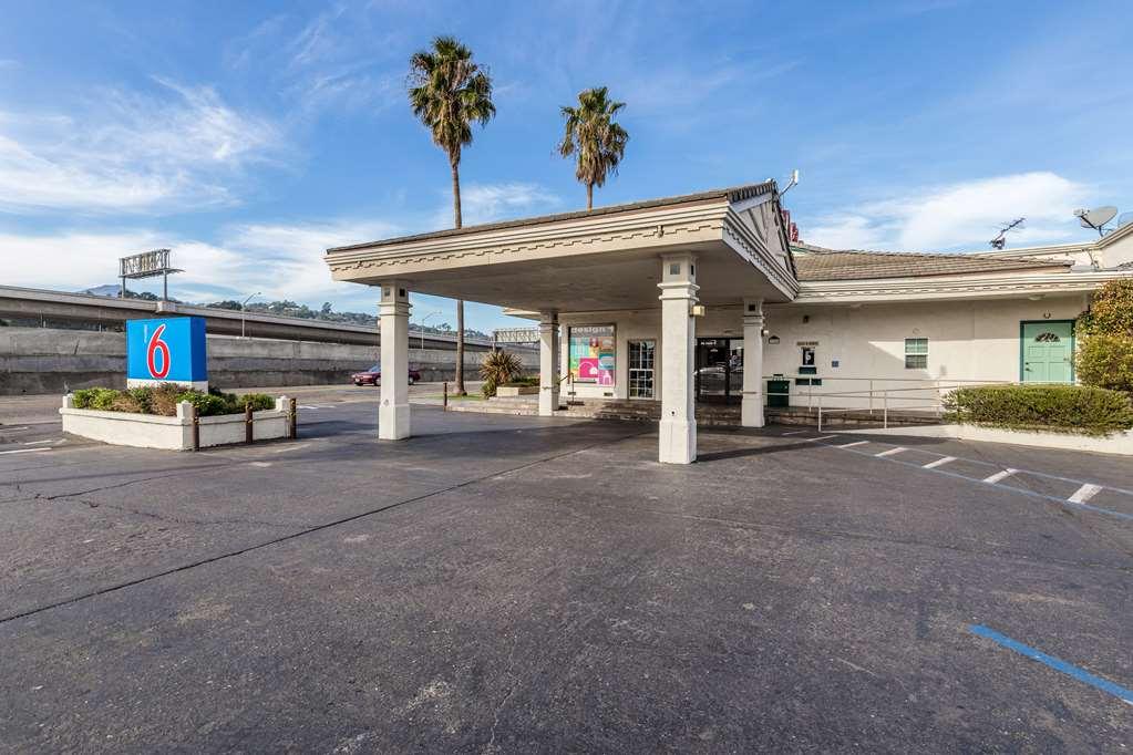 Motel 6 San Rafael Exterior photo