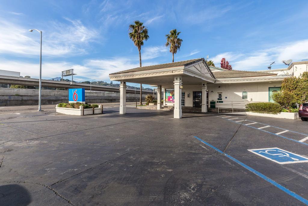 Motel 6 San Rafael Exterior photo